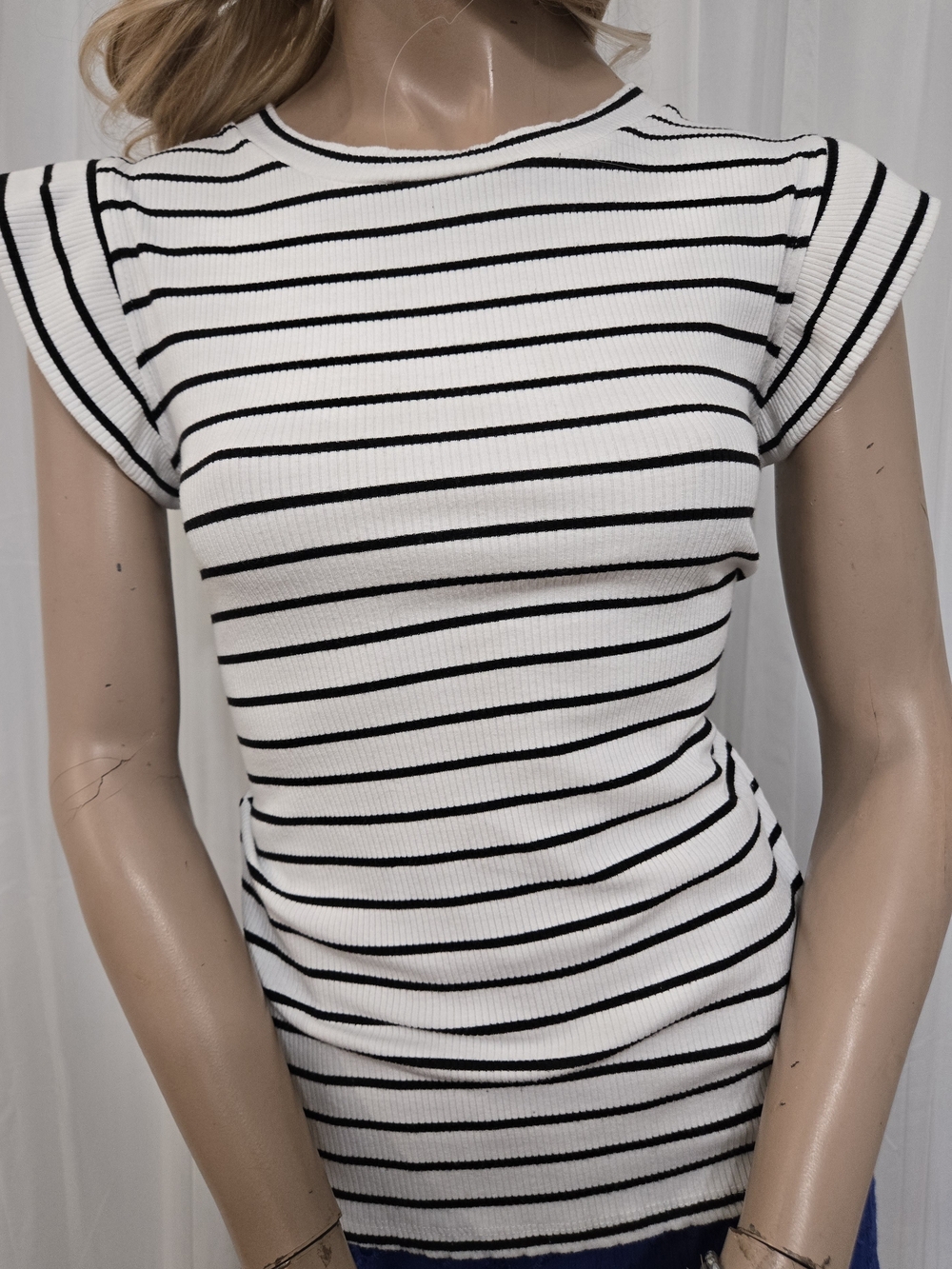 White And Black Striped Fitted Ribbed Top With Butterfly Cap Sleeves. PRISTINE!